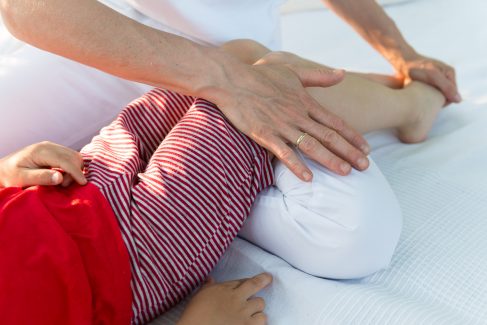 Kindershiatsu Magenmeridian